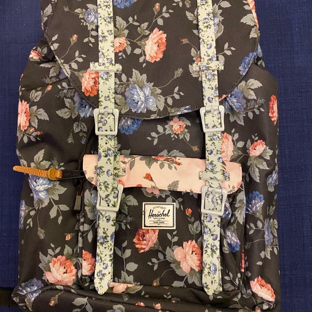 Herschel Little America Backpack Floral NWOT